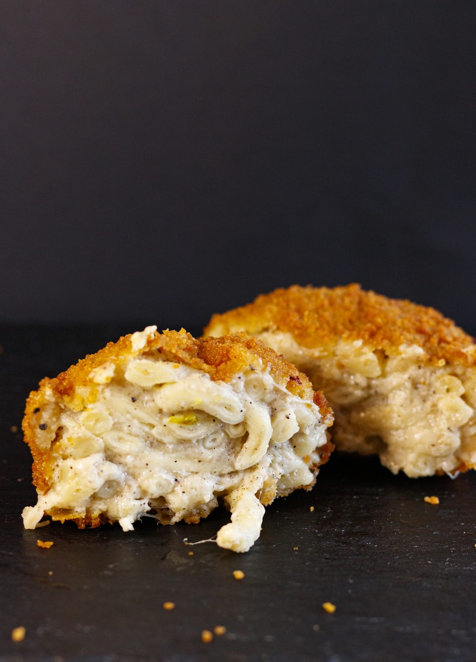Frittatina Cacio e Pepe Garzia fritta e aperta: il cuore cremoso